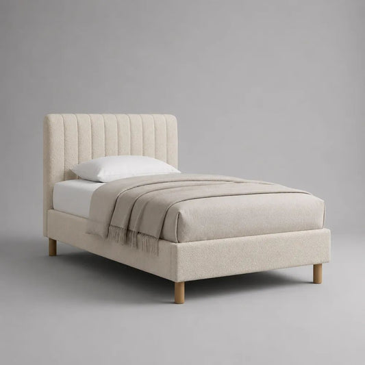 Letto singolo imbottito 90 x 200 cm in bouclé beige con testiera scanalata, rete a doghe e gambe in legno, 105 x 215 x 110 cm